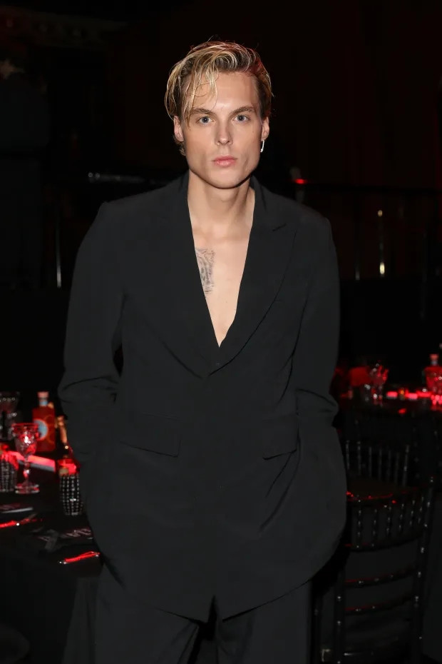 Gustav Magnar Witzøe (sinh năm 1993 tại Na Uy) là người đứng đầu danh sách "Những tỷ phú trẻ giàu nhất thế giới năm 2022" của Forbes. Tháng 4/2023, Forbes vinh danh Gustav Magnar Witzoe là tỷ phú thứ 1.104 thế giới. Ảnh: Getty