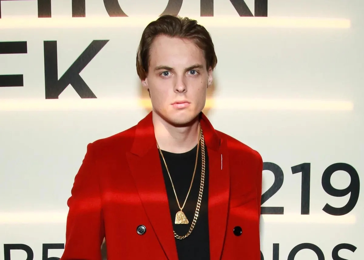 Tính đến tháng 4 năm 2023, cha của Gustav vẫn đang điều hành công ty gia đình. Chia sẻ với báo chí, Gustav cho biết anh vẫn chưa có ý định thừa kế tập đoàn trong thời gian tới. Ảnh: Forbes