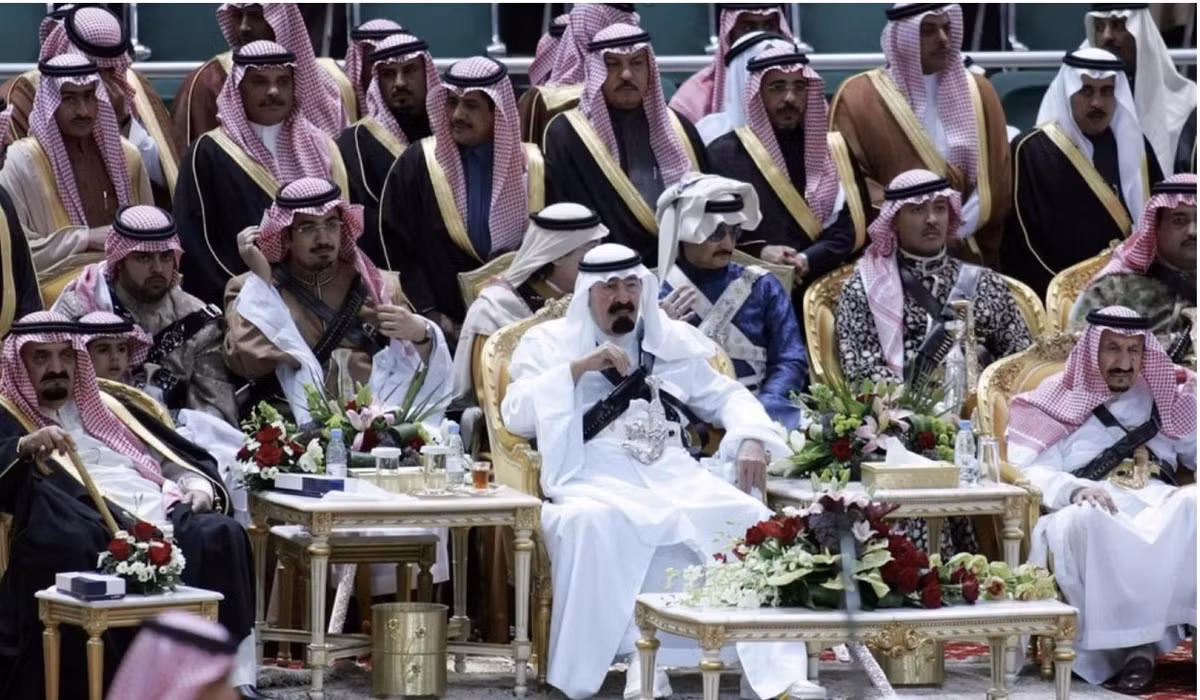 Hoàng gia Ả Rập Xê Út có tới 15.000 thành viên. Đáng chú ý, chỉ 2.000 người sở hữu phần lớn tài sản. Số người nắm giữ các vai trò tích cực trong chính trị và chính phủ thậm chí còn ít hơn. Ảnh: Luxurylaunches