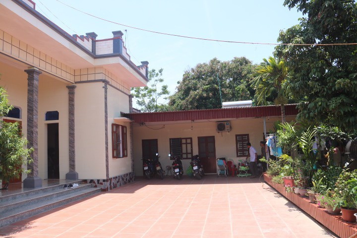 Đó là căn nhà mái bằng khá sạch sẽ, thoáng mát. Ảnh: Baophapluat