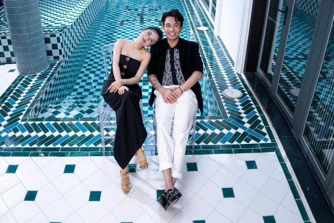 Phía trên dành cho phòng ăn, phòng ngủ master và phòng làm việc.