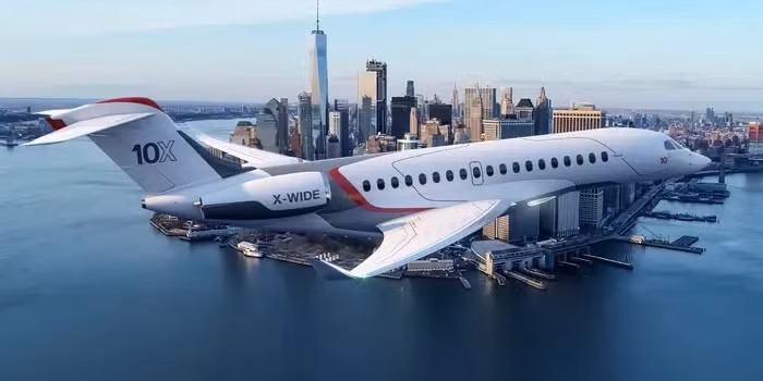 Đây là hình dáng của Dassault Falcon 10X trị giá 75 triệu USD khi bay lên bầu trời.