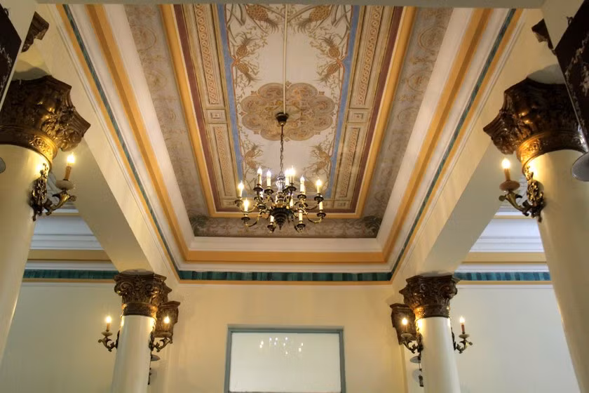 Căn nhà do người Pháp thiết kế. Đặc biệt, hầu hết các vật liệu dùng xây dựng và nội thất đều được mang về từ Paris. Ảnh: Baophapluat