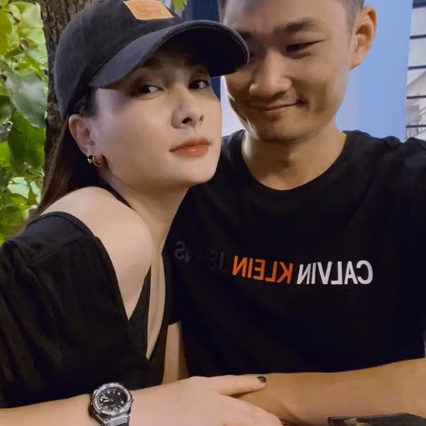 Sau hơn một thập kỷ chung sống cùng chồng, diễn viên Bảo Thanh nhận được tình yêu thương, bao dung lẫn thấu hiểu của anh.