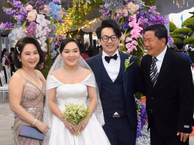 Cô dâu đó là Lê Thanh Nhi (SN 1996), con gái út của đại gia thuỷ sản Lê Thanh Bạch và Lý Thị Thuỳ Linh. Ảnh: Facebook