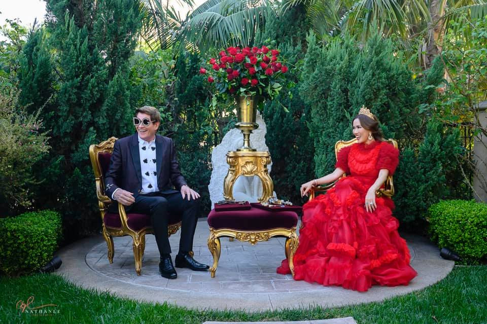 Giá trị tài sản của Mimi Morris không được thống kê chính xác, nhưng theo một số nguồn tin, chồng nữ đại gia gốc Việt ước tính sở hữu khoảng 800 triệu USD.