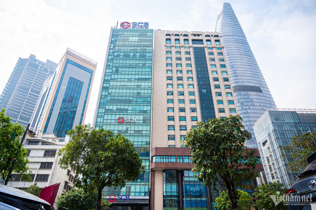 Toà nhà số 19-25 Nguyễn Huệ (quận 1, TP.HCM), ngân hàng SCB đang hoạt động.