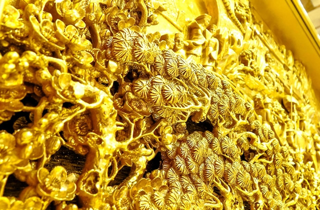 Từng chi tiết nhỏ đều được dát vàng rất kỳ công. Ảnh: Dân trí