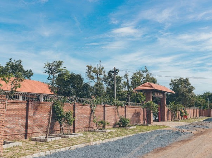 Lý Nhã Kỳ nổi tiếng là người sở hữu khối tài sản khủng. Ngoài căn biệt thự bề thế tại TP HCM, Lý Nhã Kỳ còn xây biệt phủ 10.000m2 để tặng mẹ ruột. Ảnh: Anninhthudo