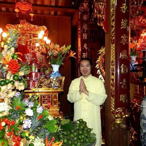 Khu nhà thờ xây trên diện tích đất rộng khoảng 1.000 m2. Công trình được nam nghệ sĩ đầu tư hàng chục tỷ đồng. Ảnh: Dân Việt