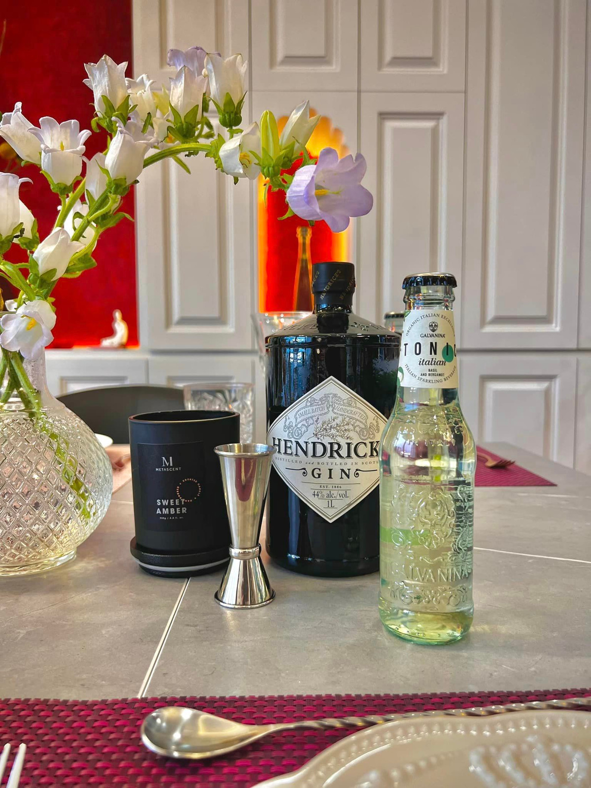 Từng chi tiết trong nhà đều được nam MC trang trí tỉ mỉ.