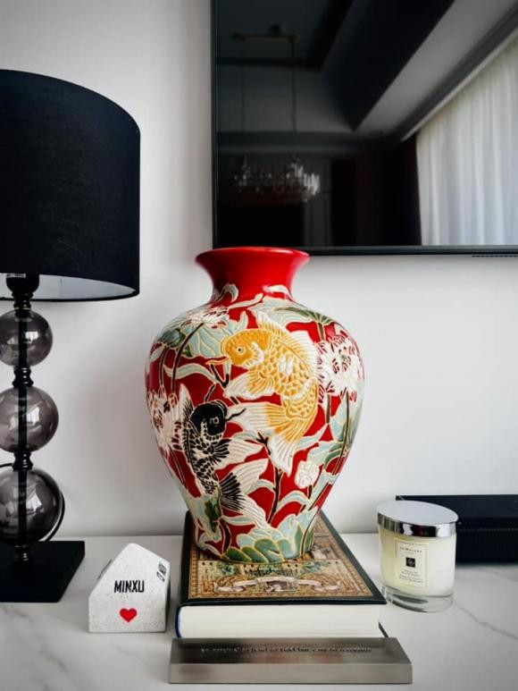 Nhiều bạn bè gửi lời chúc mừng kèm lời khen nhà quá đẹp đến Minh Xù.