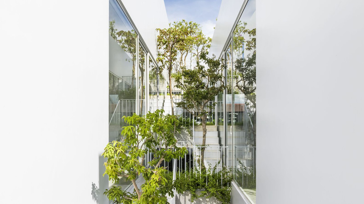 Báo Mỹ nức nở khén ngôi nhà “cắt làm đôi” độc đáo ở Huế Bao My nuc no khen ngoi nha “cat lam doi” doc dao o Hue