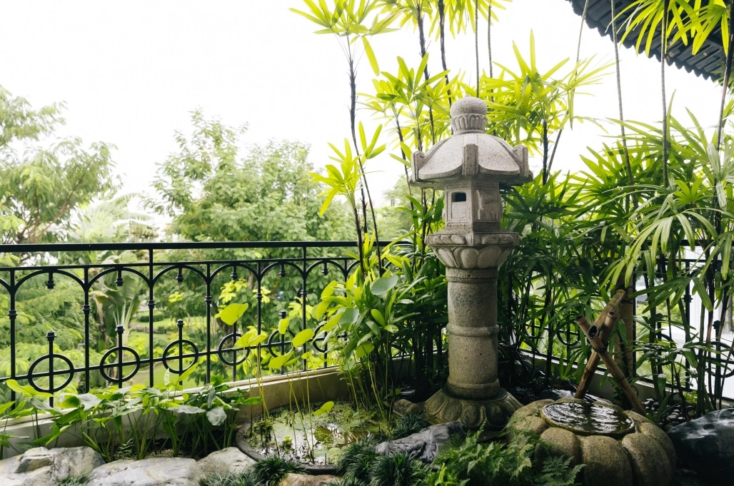 Không gian bên ngoài phòng thờ thgeo phong cách Nhật. Ảnh: House n Home.