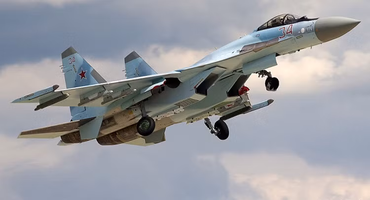 Cần lưu ý thêm rằng một trong những lý do khiến Ai Cập quyết định đặt mua Su-35 của Nga nằm ở việc Mỹ từ chối bán tiêm kích tàng hình thế hệ thứ năm F-35 cho Cairo, nhưng không loại trừ khả năng Ai Cập đã ký kết hợp đồng mua Su-35 trước đó.