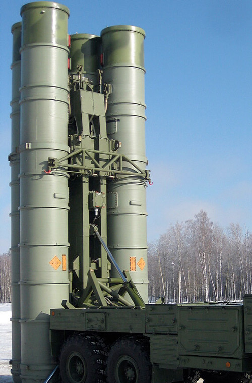 Xe phóng tự hành có thể mang theo nhiều đạn tên lửa hơn với điều kiện đó là biến thể tên lửa nhỏ và tầm bắn ngắn như 9M96E (tầm bắn 40km, trần bắn 20km) hoặc 9M96E2 (tầm bắn 120km, trần bắn 35km). Mỗi xe phóng mang tối đa tới 16 đạn 9M96.