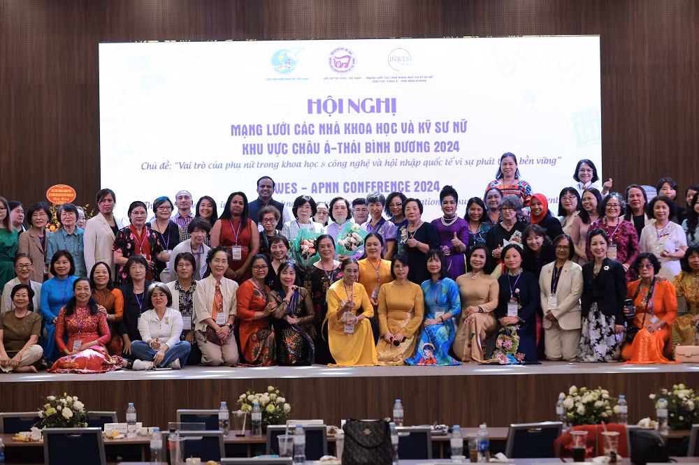INWES-APNN 2024: Nang cao nang luc canh tranh cho doi ngu nu tri thuc-Hinh-3