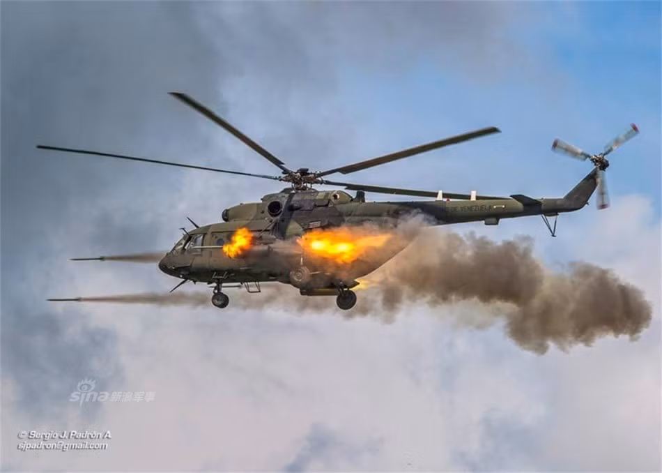 Trực thăng vận tải có vũ trang Mi-17V-5 Panare của Nga có mặt trong biên chế Không quân Venezuela. Hiện không quân nước này có tổng cộng 19 chiếc Mi-17V-5 Panare đang phục vụ trong biên chế. Nguồn ảnh: Sina.