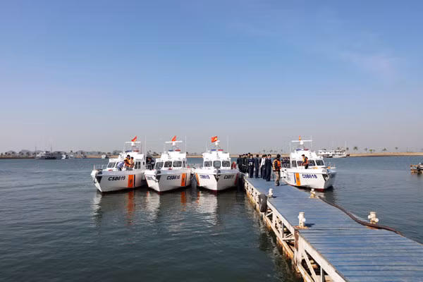 4 xuồng mang số hiệu CSB 615, CSB 616, CSB 618, CSB 619 vừa hoàn thành tháng 12/2016, được bàn giao cho BTL Vùng CSB 3 đưa vào khai thác, sử dụng. Ảnh: Liên Nhi.