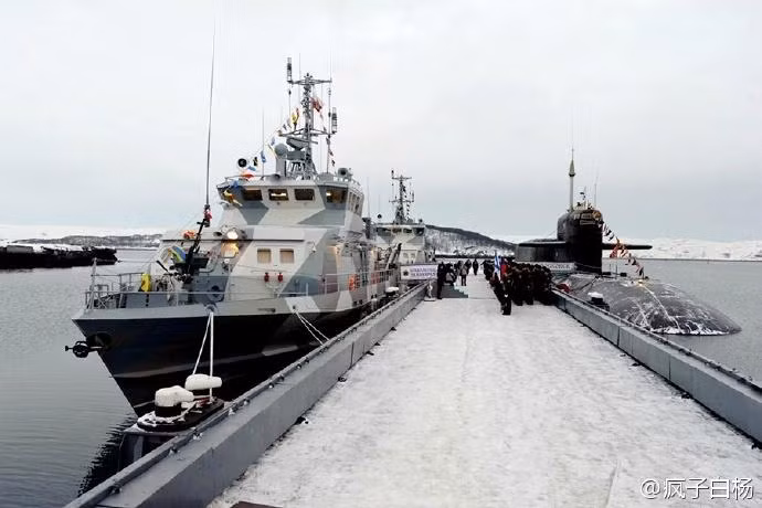 Hôm 14/1 vừa qua, hai tàu chiến lớp Grachonok Project 21980 đã được Hải quân nga bàn giao cho Hạm đội Biển Bắc của nước này. Nguồn ảnh: QQ.