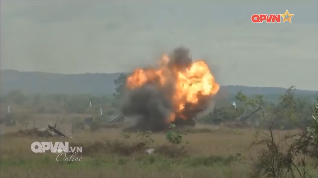 Mục tiêu giả định bị pháo binh ta tiêu diệt. Nguồn ảnh: QPVN.