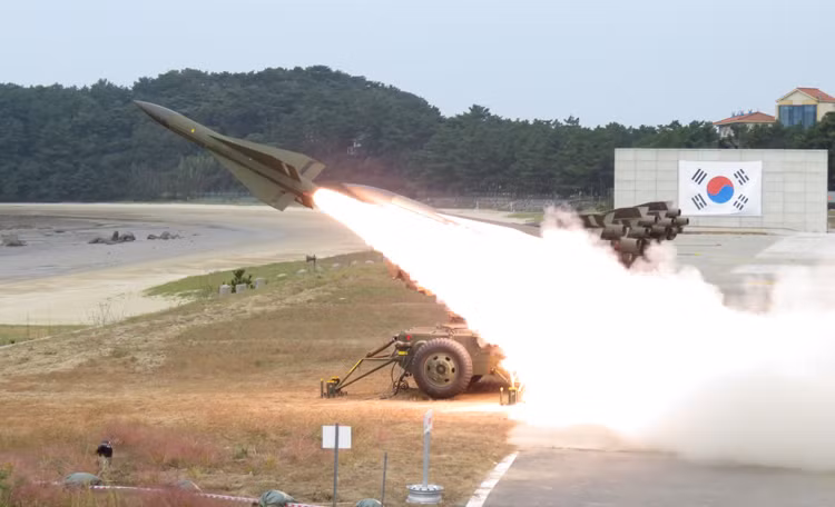 Hệ thống tên lửa phòng không tầm gần MIM-23 Hawk. Nguồn ảnh: Chosul.