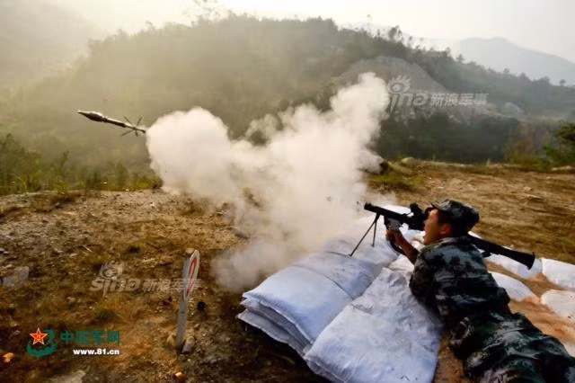 Tổng cộng, kể từ khi được xuất khẩu lần đầu tiên vào năm 1961 tới nay ước tính đã có khoảng 9 triệu khẩu RPG-7 được sản xuất trên khắp thế giới. Tuy nhiên con số này có thể lớn hơn nhiều do nhiều nước trong đó có cả Việt Nam, Trung Quốc (phiên bản Type 69) cũng đã tự chủ được công nghệ sản xuất và cho ra đời một số lượng lớn mỗi năm. Với số lượng nhiều như vậy, rõ ràng đây là khẩu súng chống tăng cầm tay phổ biến nhất thế giới dù chưa chắc nó là khẩu tốt nhất. Nguồn ảnh: Sina.