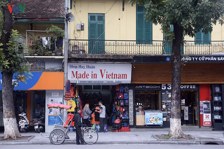 Ở nhiều nơi, âm thanh của những chiếc “loa phường” giờ chỉ còn gây ra sự khó chịu.