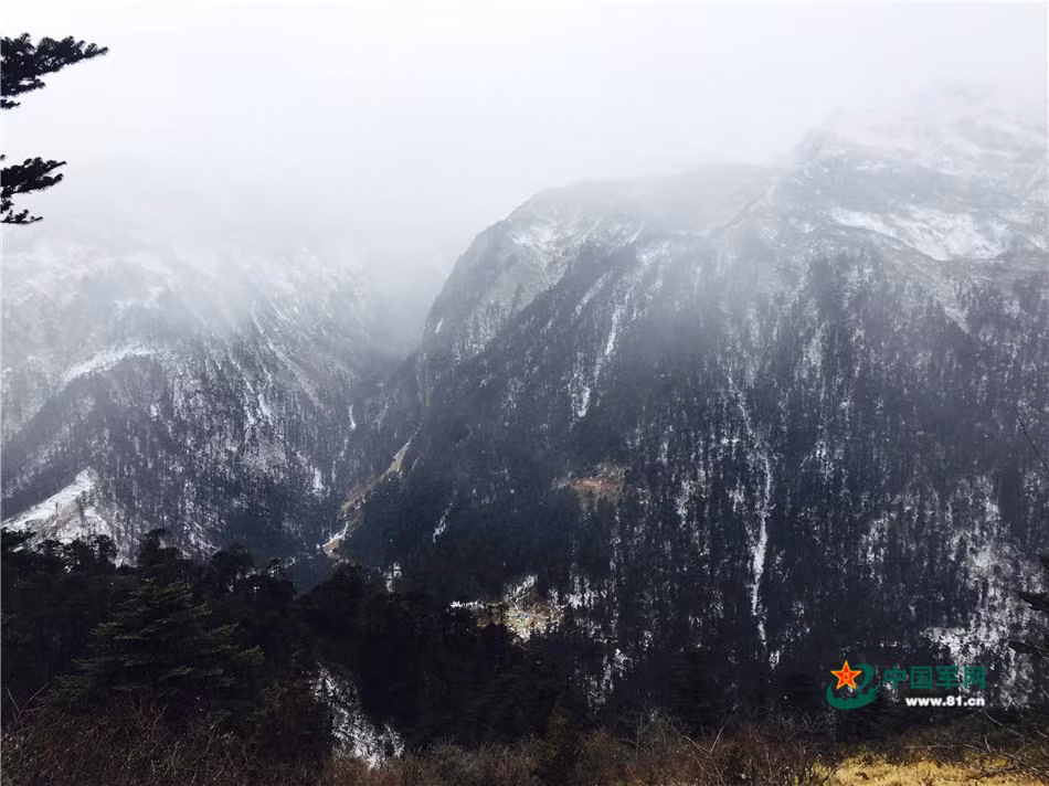 Những đơn vị lính sơn cước đặc biệt tinh nhuệ của Quân đội Trung Quốc thường đóng quân ở những vùng núi hoang vu hẻo lánh, vậy nên vấn đề lương thực thực phẩm dự trữ của họ luôn được đảm bảo. Nguồn ảnh: 81cn.