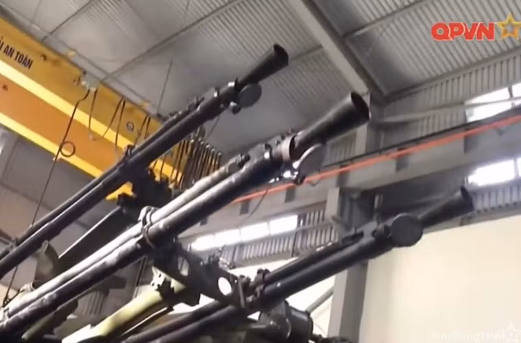 Loại vũ khí phòng không tiếp theo mà Nhà máy A34 có thể thực hiện nâng cấp quy mô trong thời gian tới là tổ hợp pháo phòng không tự hành ZSU-23-4M. Đây là một trong những loại vũ khí phòng không cơ động tốt nhất trong mạng lưới phòng không tầm thấp của Việt Nam. Nguồn ảnh: QPVN