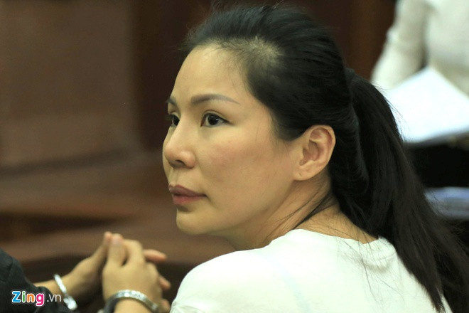 Bac si Chiem Quoc Thai duoc go phong toa tai san-Hinh-2