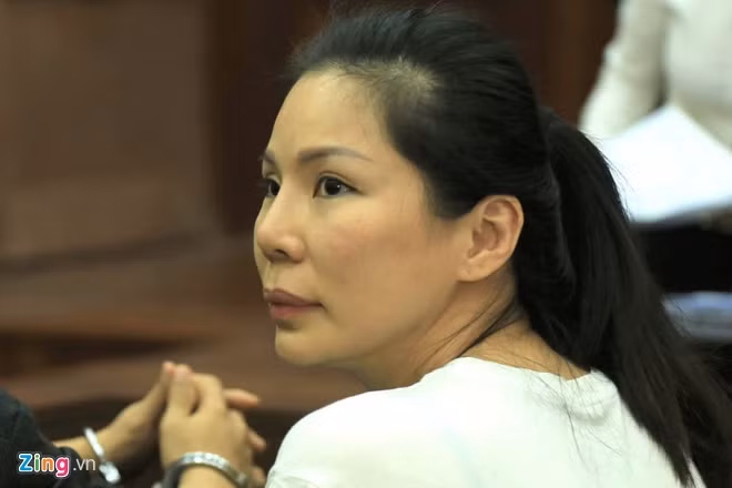 Bac si Chiem Quoc Thai duoc go phong toa tai san-Hinh-2