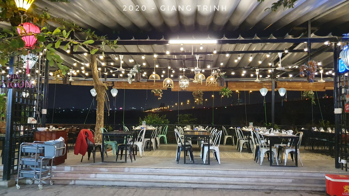 Dù ảnh hưởng tới kinh doanh của các tiểu thương, nhưng việc siết chặt quy định là điều cần thiết. Người dân nên tìm cách thích nghi để vừa vui mà vừa đảm bảo an toàn cho bản thân và xã hội.