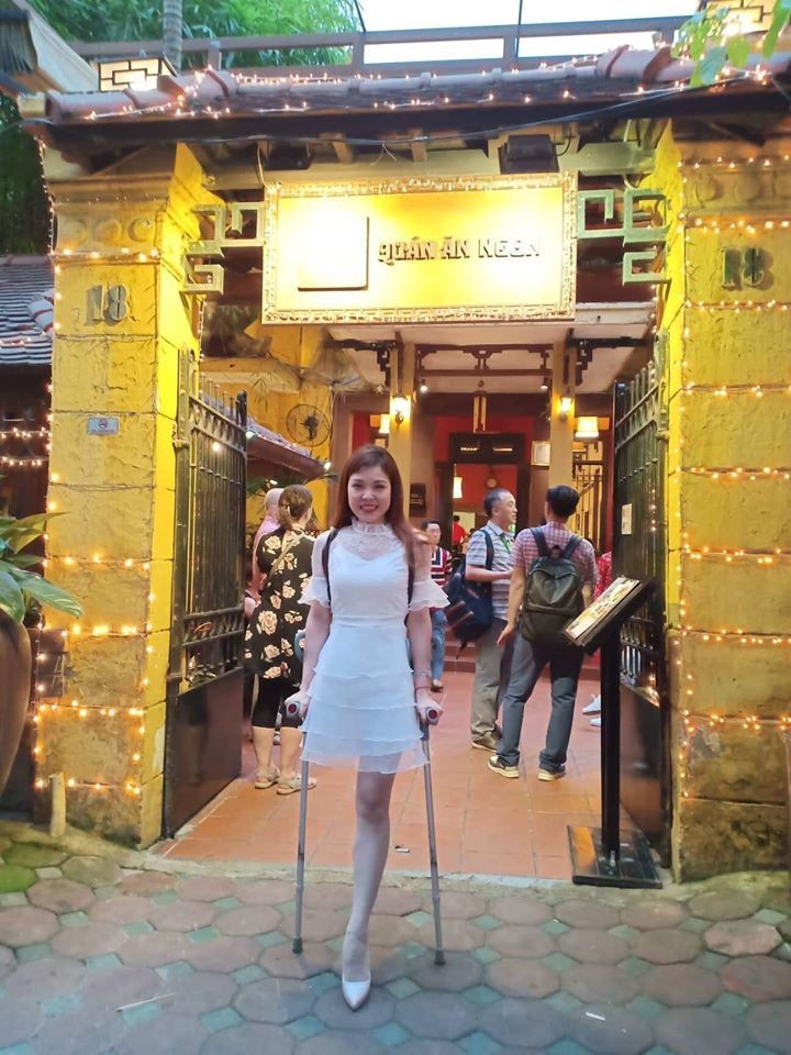 'Hoa khoi mot chan' va cuoc hon nhan nhu mo cach nua vong trai dat-Hinh-3