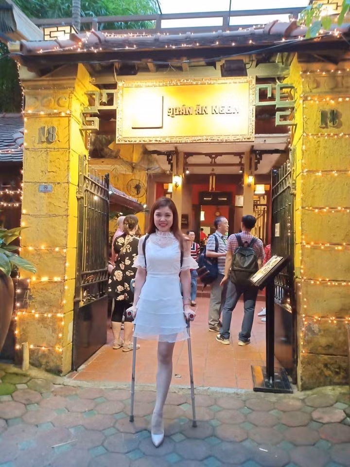 'Hoa khoi mot chan' va cuoc hon nhan nhu mo cach nua vong trai dat-Hinh-3