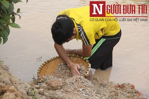 Dan Nghe An keo nhau di ‘mot’ da do cau may-Hinh-4
