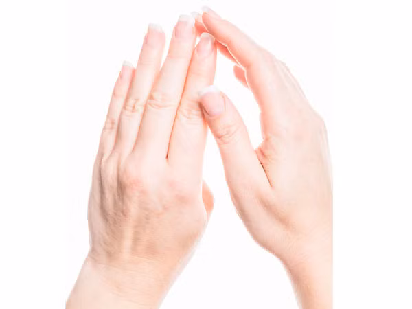 Lòng bàn tay. Theo các chuyên gia, đây cũng là một trong những vị trí dễ mắc u ác tính nhất. Tốt nhất, bạn nên áp dụng kem chống nắng cả khu vực này.