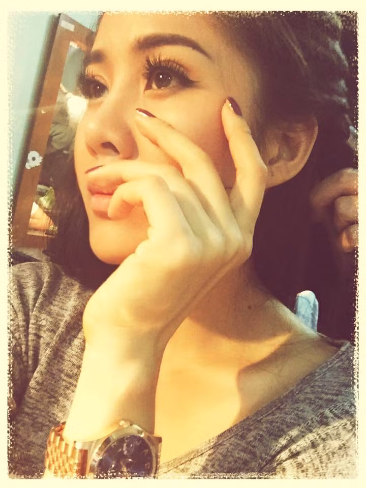 Diễn viên Lê Phương \"Không bất chấp để có cuộc sống giàu sang. Chỉ mong cầu một cuộc đời thú vị!!\".