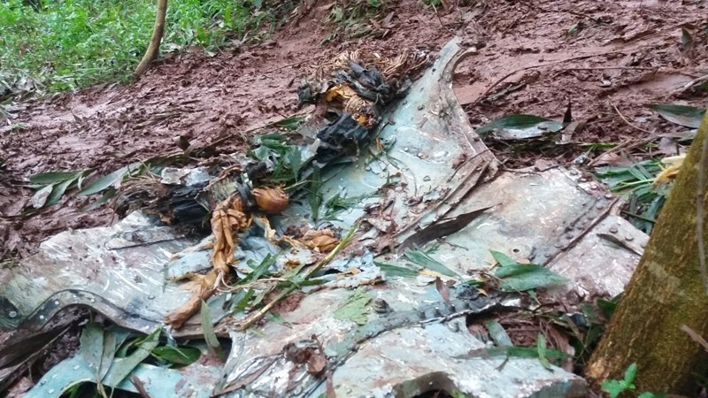 Trong ảnh, một phần xác chiếc máy bay Su-22U số hiệu 8551 thuộc biên chế Trung đoàn 921 “Sao Đỏ”, Sư đoàn Không quân 371. Nguồn ảnh: Người Đưa Tin