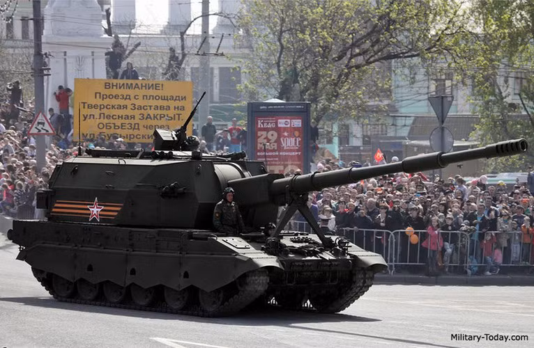 Ông Semizorov cung cấp thêm thông tin rằng kế hoạch sản xuất các đơn vị pháo tự hành Koalitsiya-SV cho năm 2019 đã hoàn thành và nhà máy đang làm việc để chế tạo theo nhiệm vụ năm 2020.