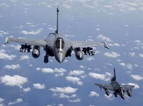 Hệ thống này giúp phi công nhận thức được tình huống và đưa ra biện pháp đối phó phù hợp nhất, tăng khả năng sống sót cho máy bay trong chiến đấu.