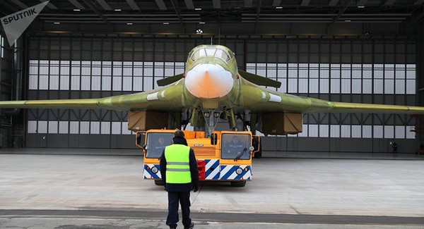 Tuy nhiên số khung thân Tu-160 cũ không còn nhiều và yêu cầu của không quân Nga là phải sản xuất mới máy bay một cách hoàn toàn để đáp ứng các yêu cầu của chiến tranh hiện đại.