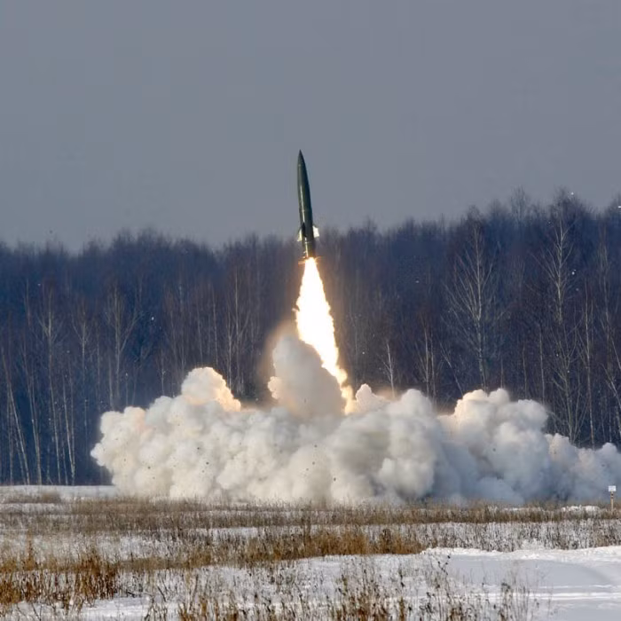 Tên lửa đạn đạo Tochka-U có tầm phóng 120mm. Nguồn ảnh: BelVoenGazeta ở photosight.ru