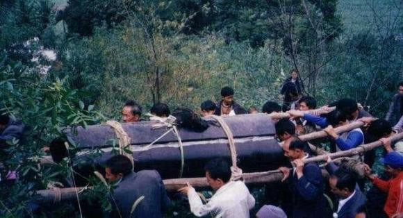 Nha khoa hoc giai thich quan niem con nguoi nang hon sau khi chet-Hinh-3