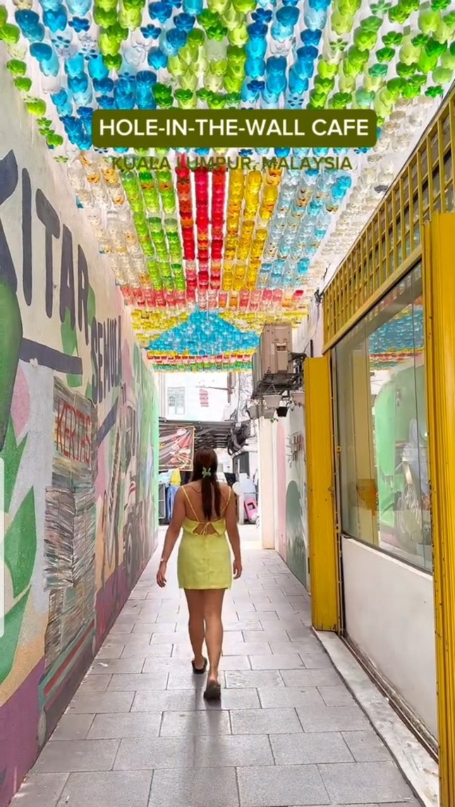 Quan ca phe o Kuala Lumpur co gi ma hot ran ran?-Hinh-3