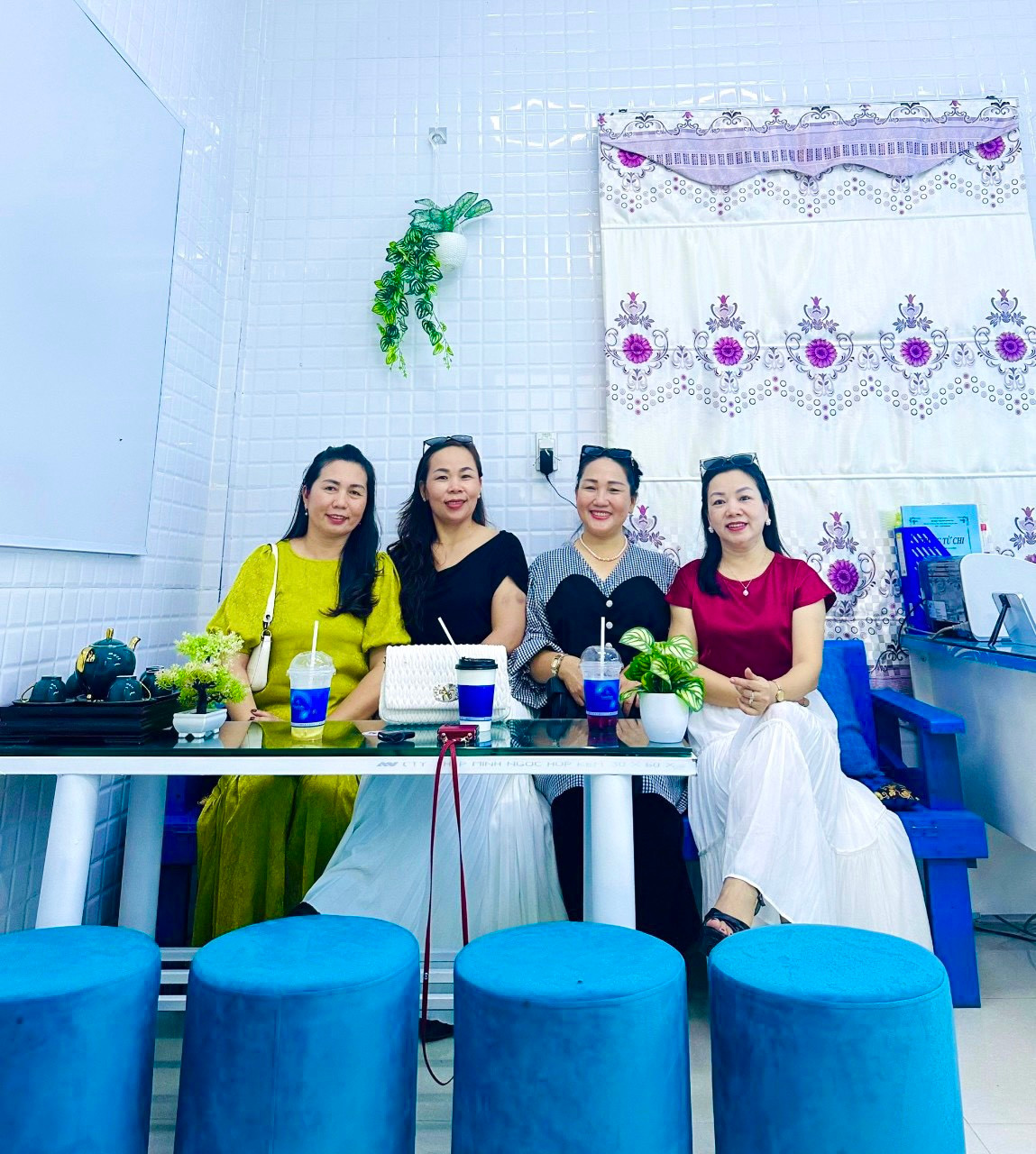 Ca phe cong nghe- su ket hop giua thuc te ao va do uong-Hinh-3