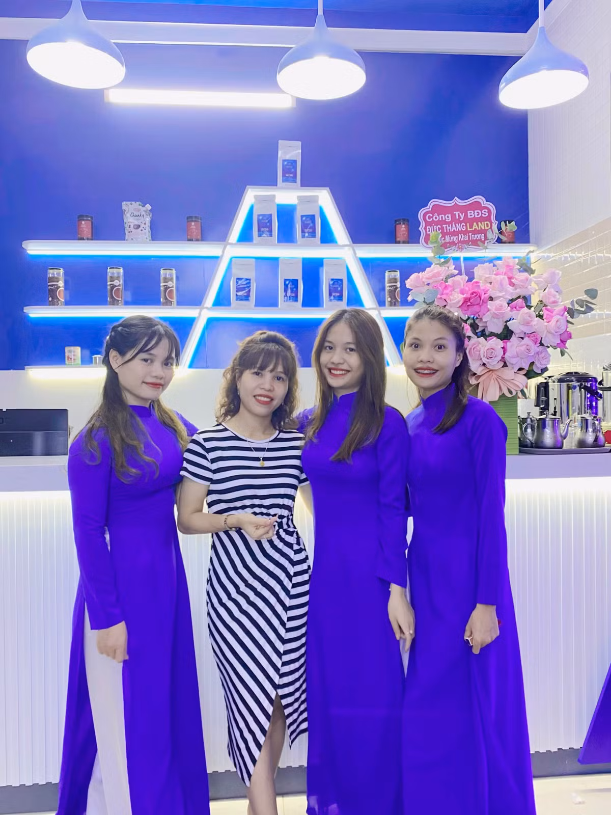 Ca phe cong nghe- su ket hop giua thuc te ao va do uong-Hinh-2