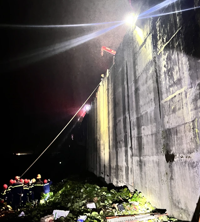 Vu tai nan kinh hoang tren cao toc La Son - Tuy Loan: Tai xe khai gi?-Hinh-2