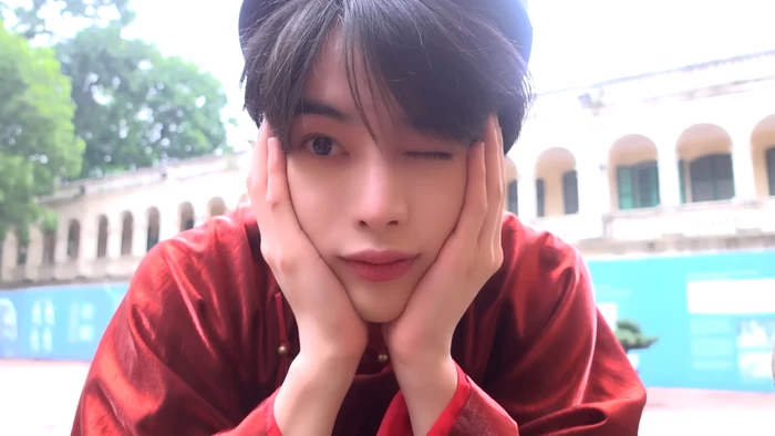 Hanbin Ngo Ngoc Hung ghi diem khi quang ba hinh anh Viet Nam-Hinh-10