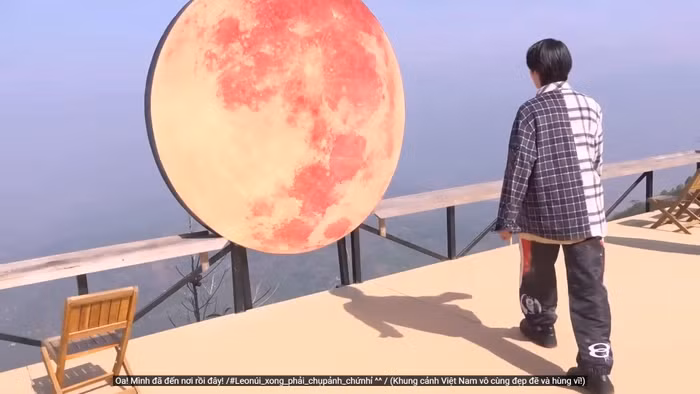 Hanbin Ngo Ngoc Hung ghi diem khi quang ba hinh anh Viet Nam